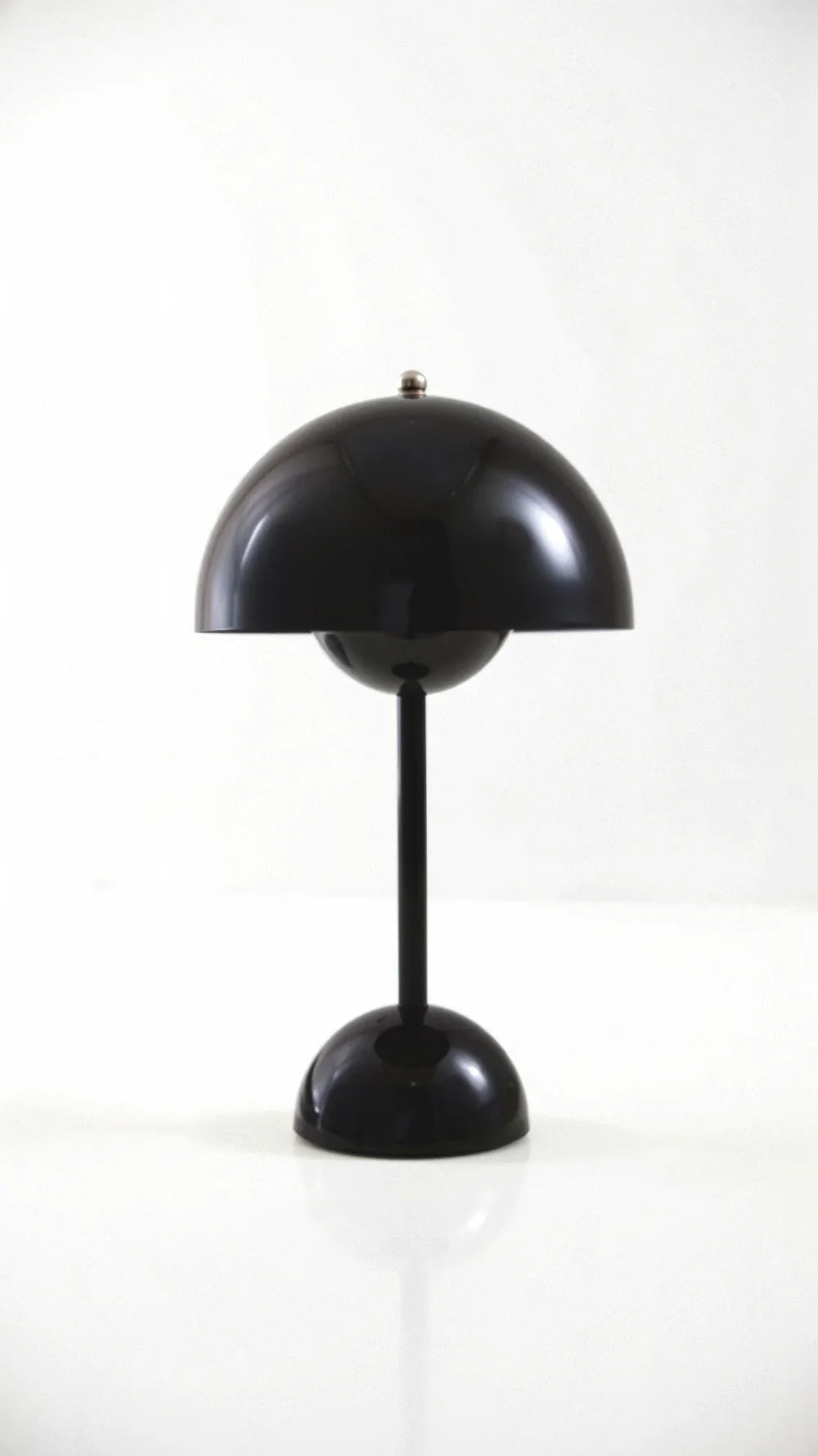 Illysa | LED Table Lamp with Touch Control