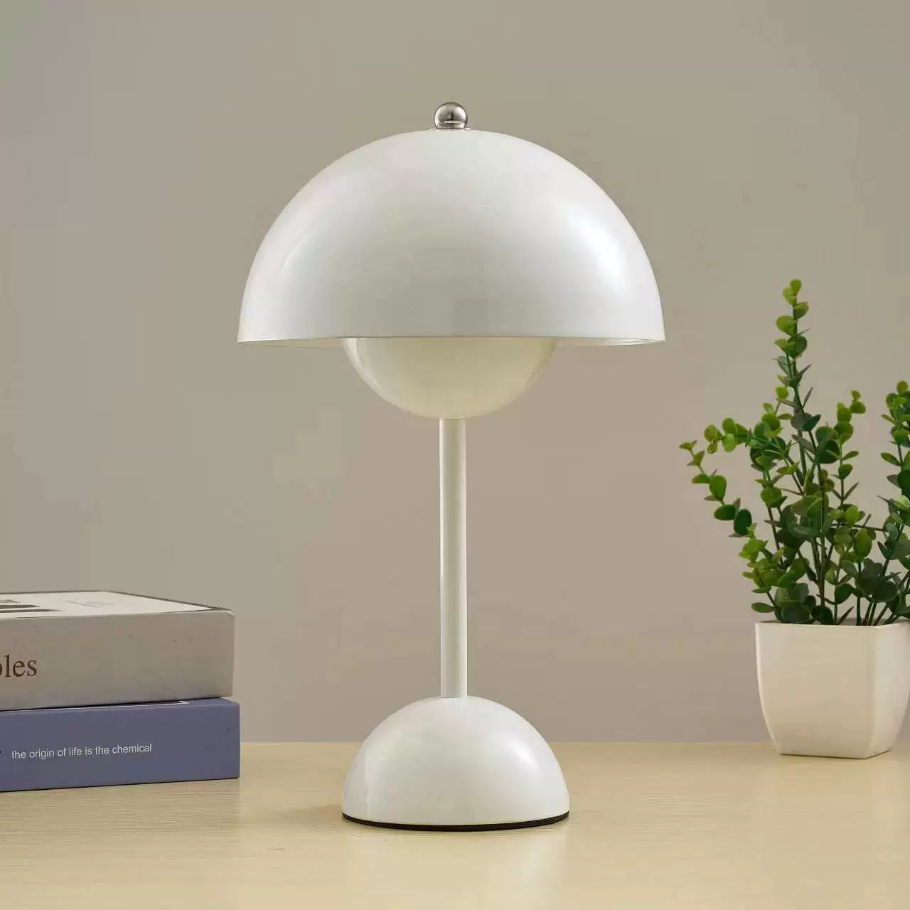 Illysa | LED Table Lamp with Touch Control