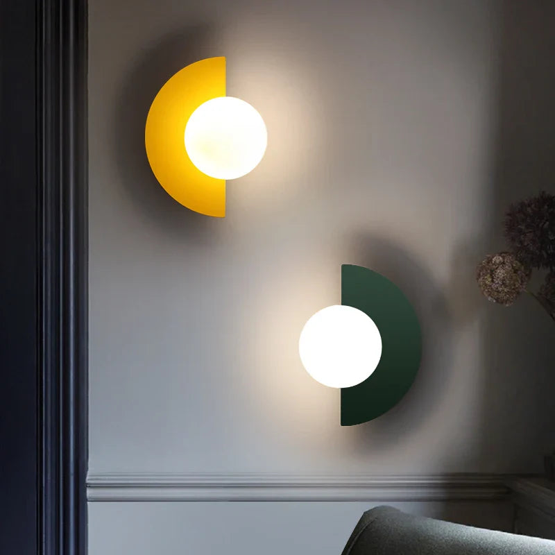 Soletta | LED Geometric Half-Circle Wall Light