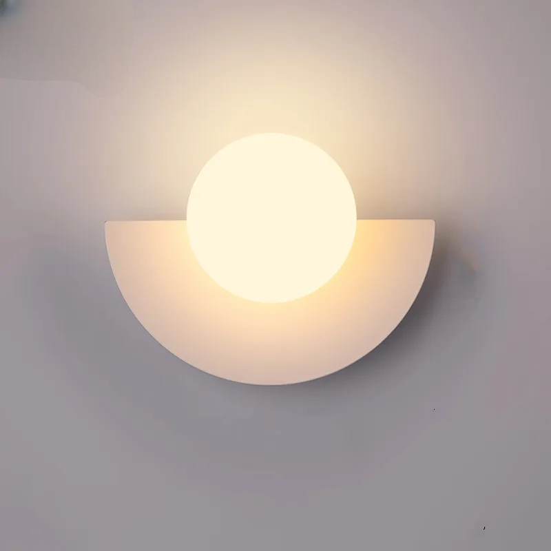 Soletta | LED Geometric Half-Circle Wall Light