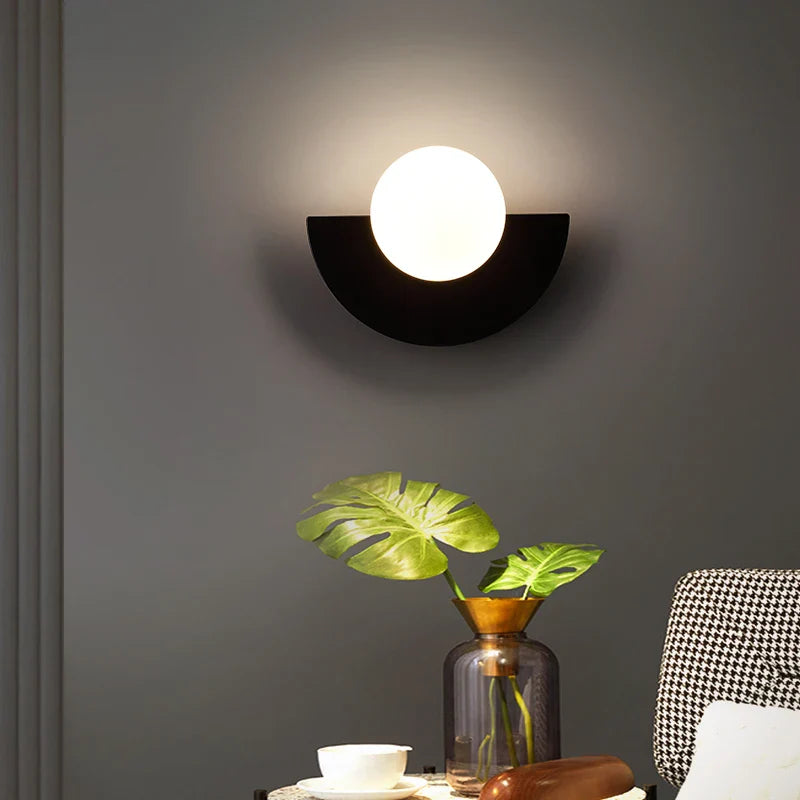 Soletta | LED Geometric Half-Circle Wall Light