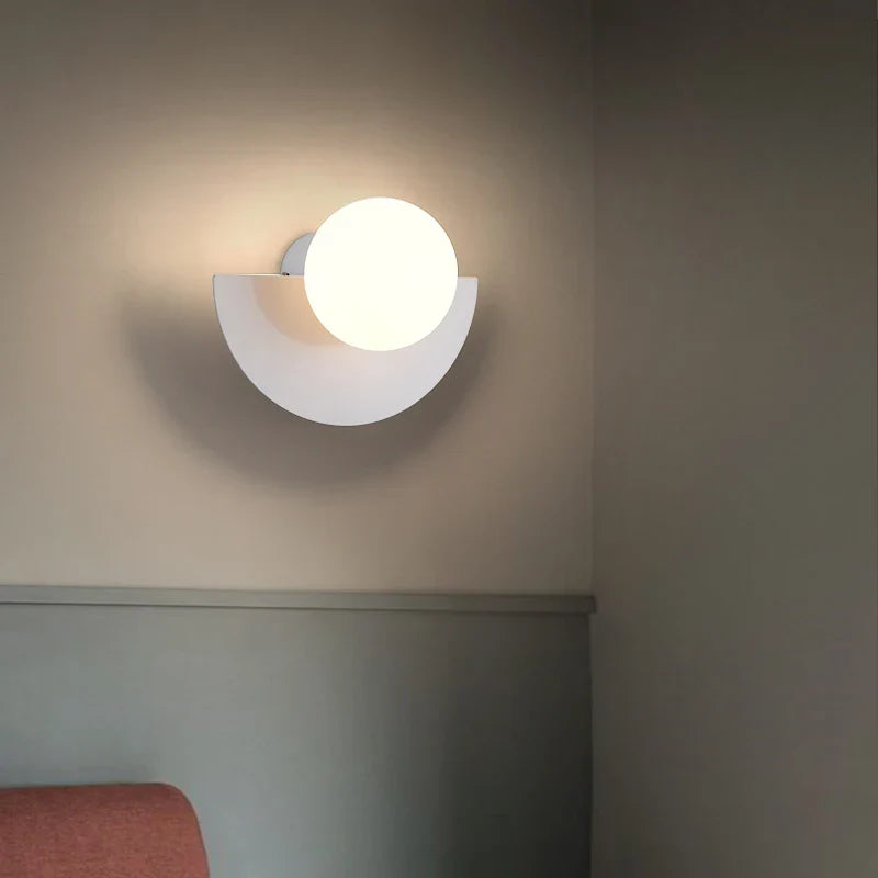 Soletta | LED Geometric Half-Circle Wall Light
