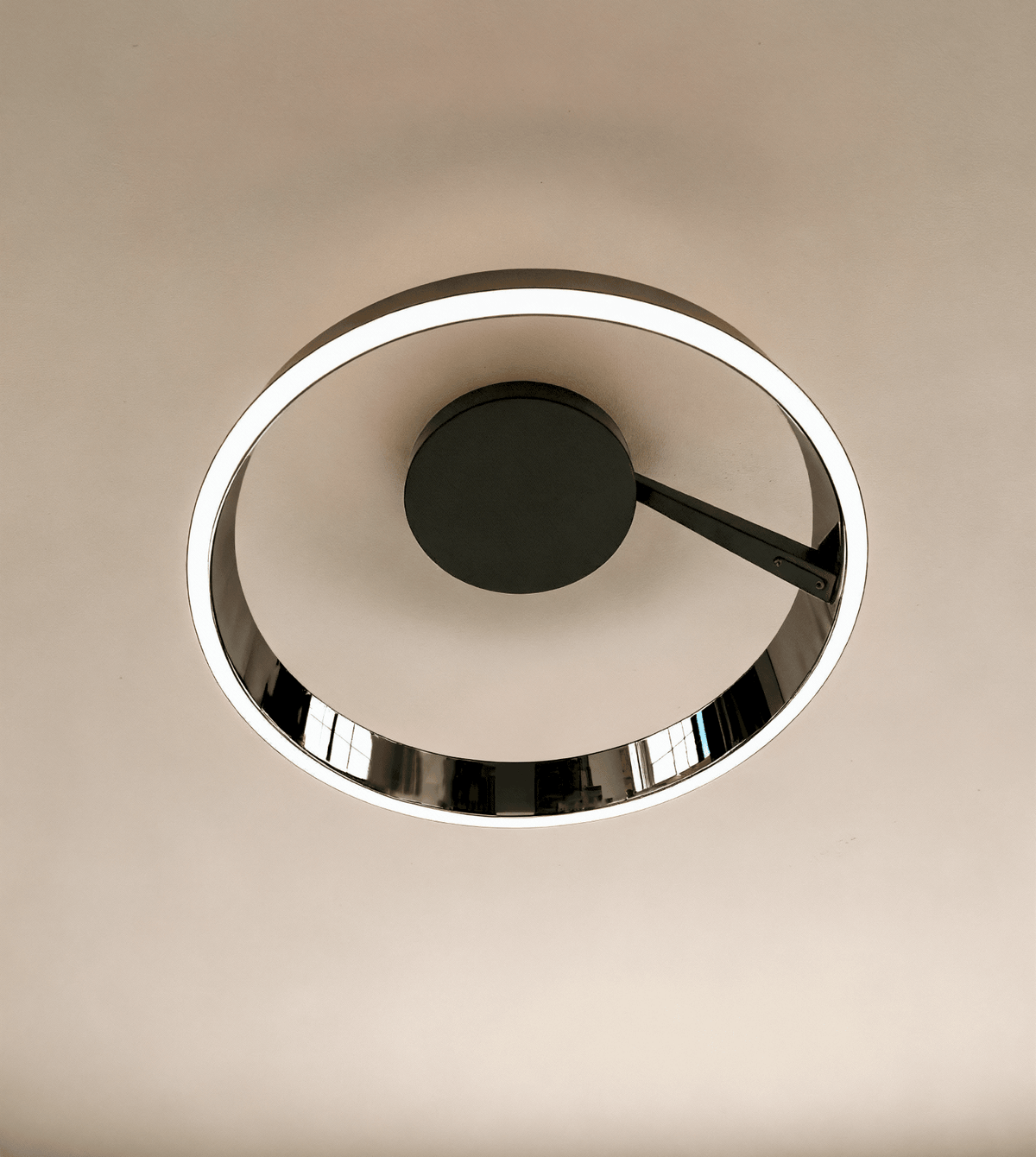 Tydric | LED Ceiling Light with Integrated Dimmer