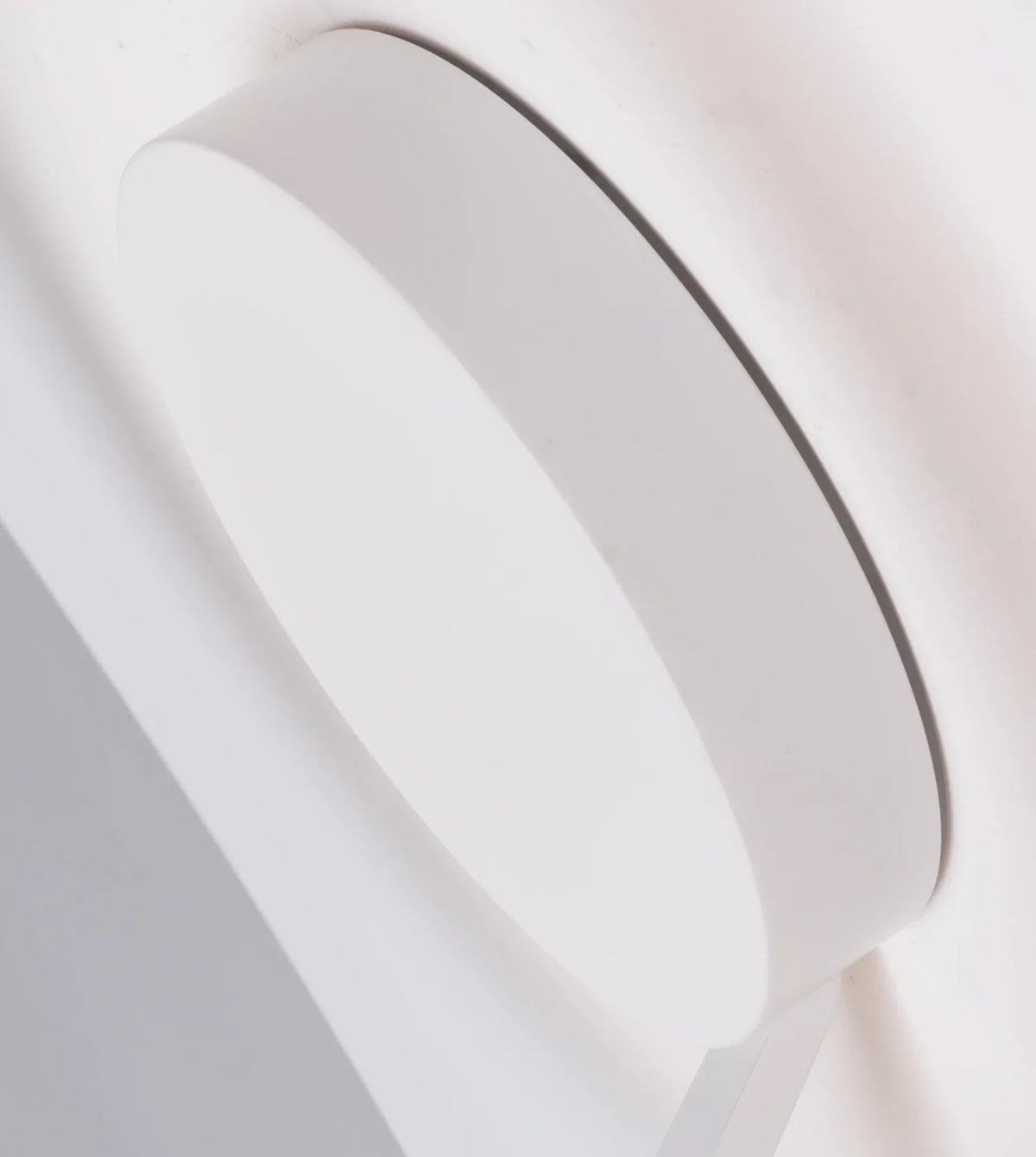 Tydric | LED Ceiling Light with Integrated Dimmer