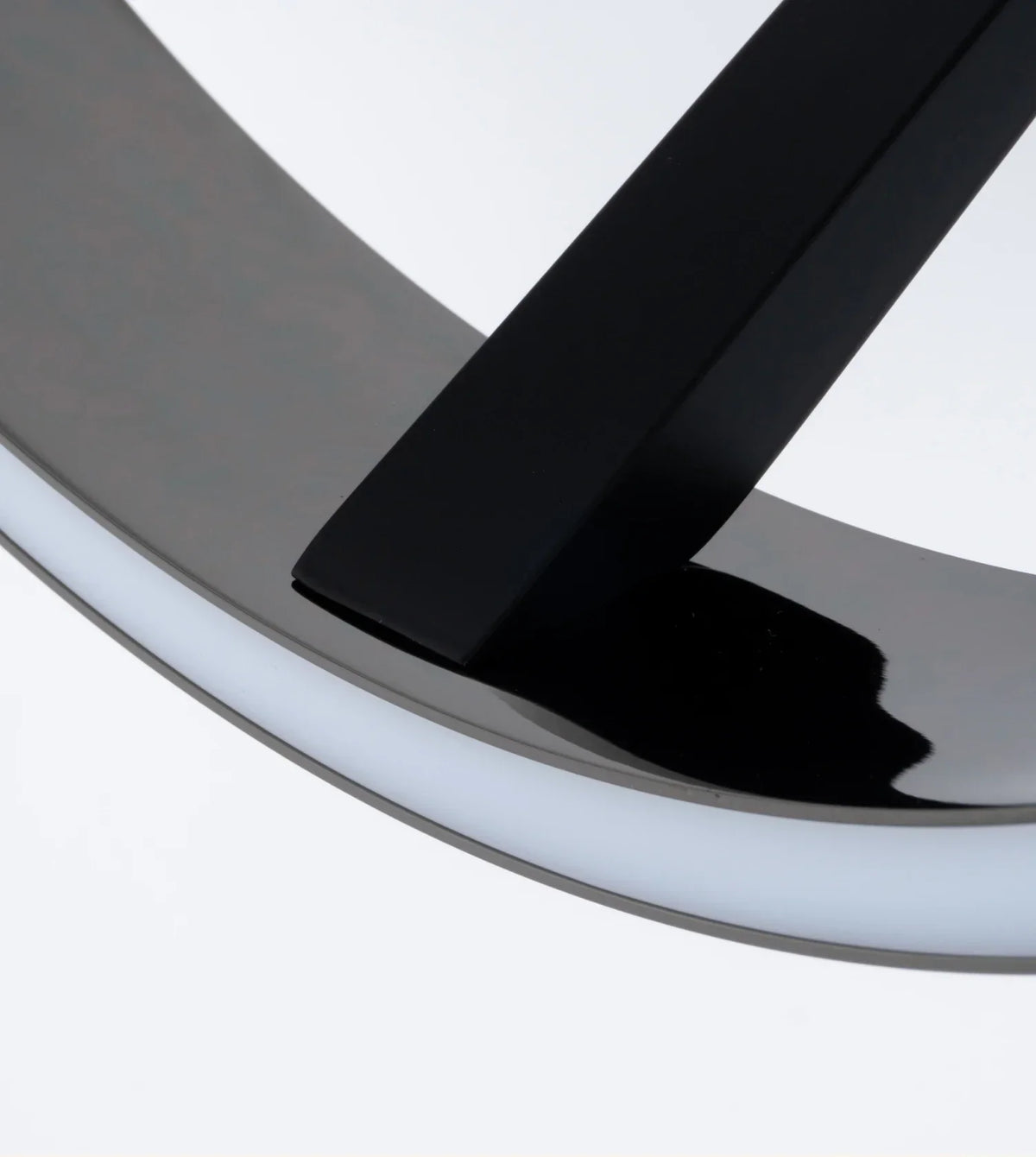 Tydric | LED Ceiling Light with Integrated Dimmer