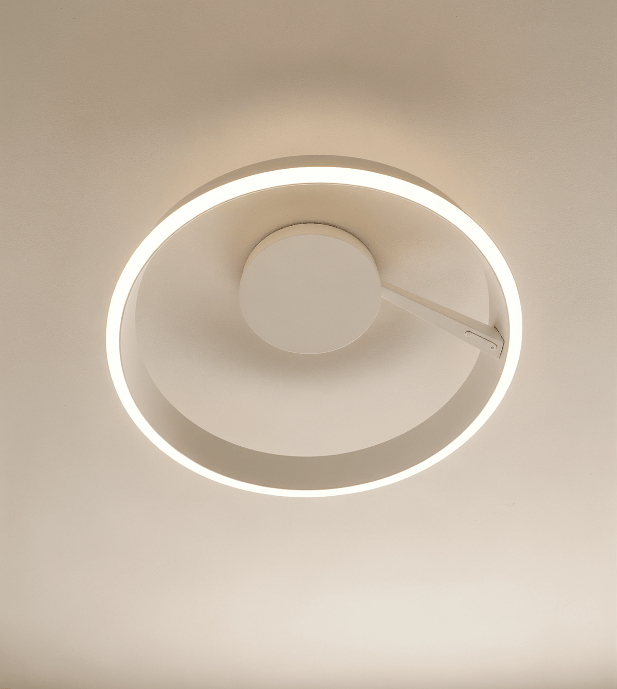 Tydric | LED Ceiling Light with Integrated Dimmer